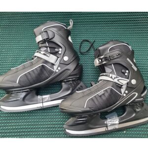 Schlittschuhe - NEU - Schwarz - Schuhgrösse 44 - Test-Urteil GUT